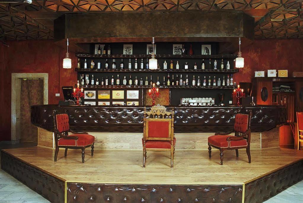 Hotel Trivia Antique 소피아 외부 사진